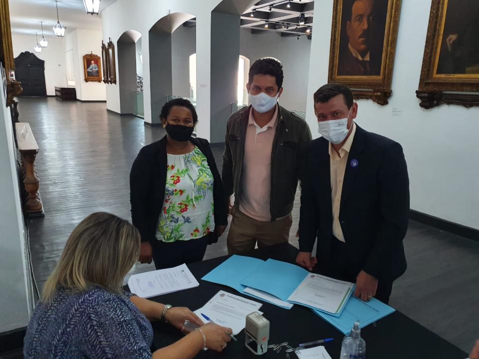 Foto 10 de 10 — Vereadores e prefeito de Trabiju buscam recursos junto ao governo estadual